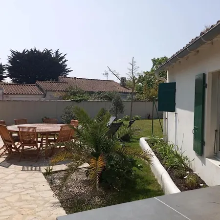 Villa Sea-facing In La Flotte-en-re