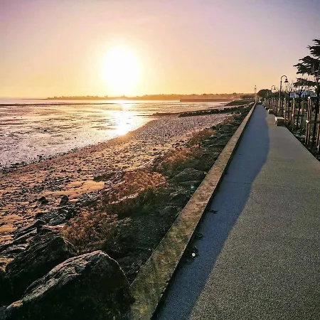 Sea-facing In La Flotte-en-re * La Flotte