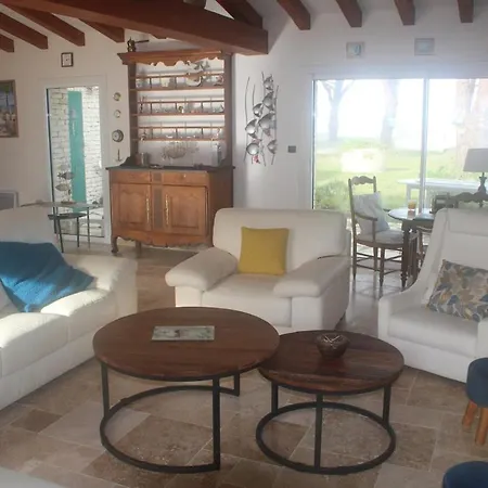 Sea-facing In La Flotte-en-re Willa