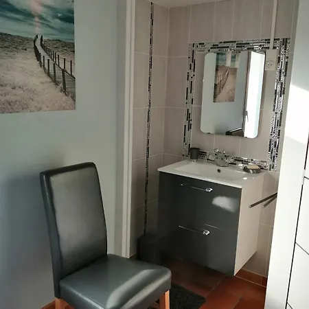 Sea-facing In La Flotte-en-re Villa