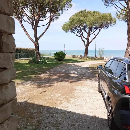 Sea-facing In La Flotte-en-re Villa